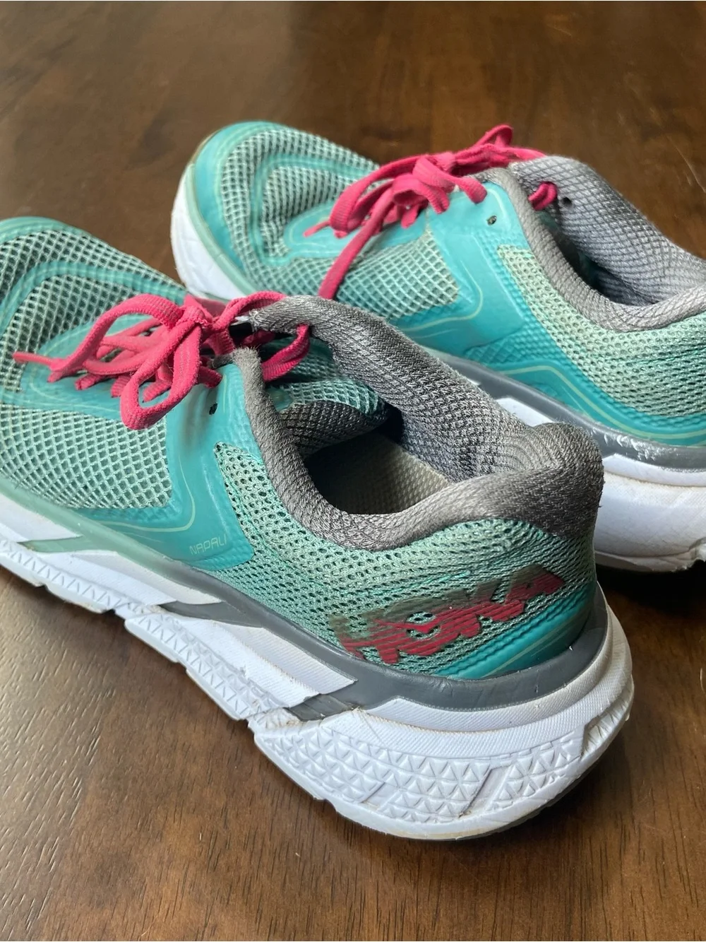 Hoka One One Napali Sneakers Womens Size 6 Turquoise Pink Running Shoes 1091611